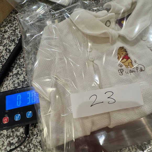 VTG Y2K Disney Winnie the Pooh Romper Kids 6-9M Cream Cotton Classic Embroidered - Picture 7 of 7